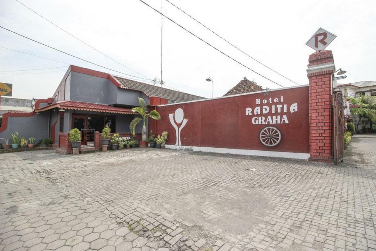 Готель Reddoorz Syariah At Jalan Menteri Supeno Джок'якарта Екстер'єр фото