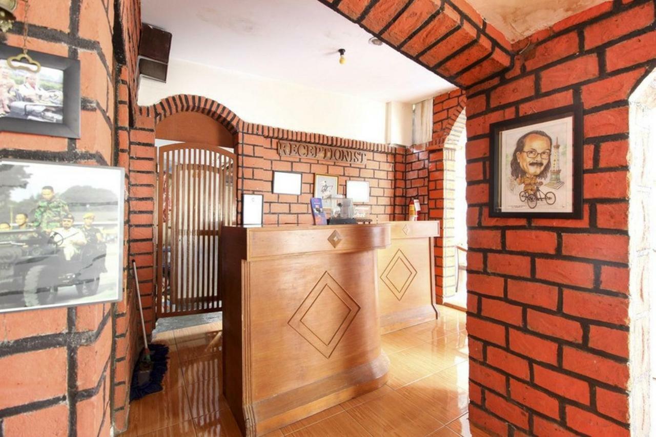 Готель Reddoorz Syariah At Jalan Menteri Supeno Джок'якарта Екстер'єр фото